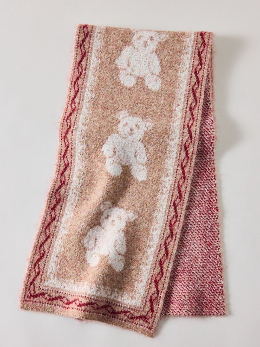 Urban Outfitters Teddy Bear Pattern Knit Scarf NWT - Picture 3 of 7